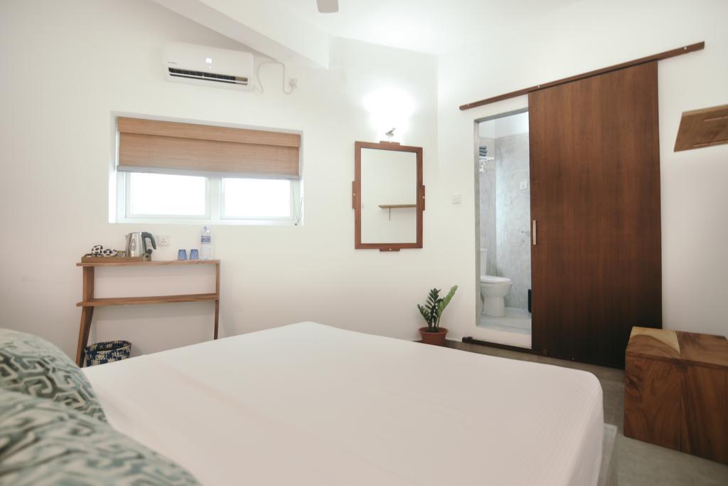 Guest house Beds - The Regent Colombo