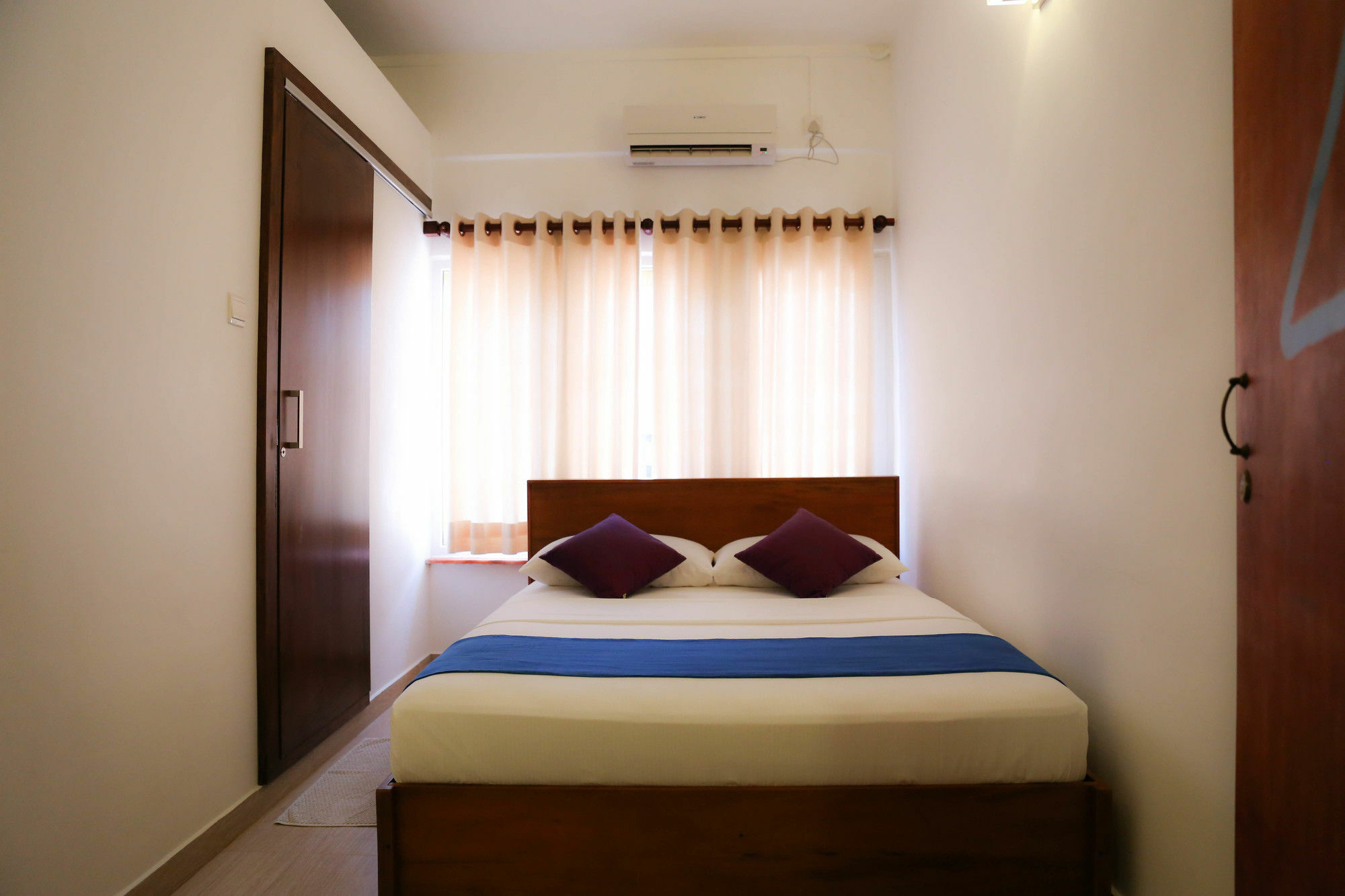 Beds - The Regent Guest house 2*
